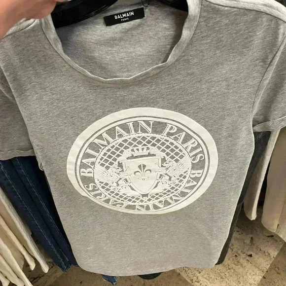 NWT Balmain Men’s Coin Flock Raised Logo Short Sleeve Tee Gray White XS - Picture 6 of 7